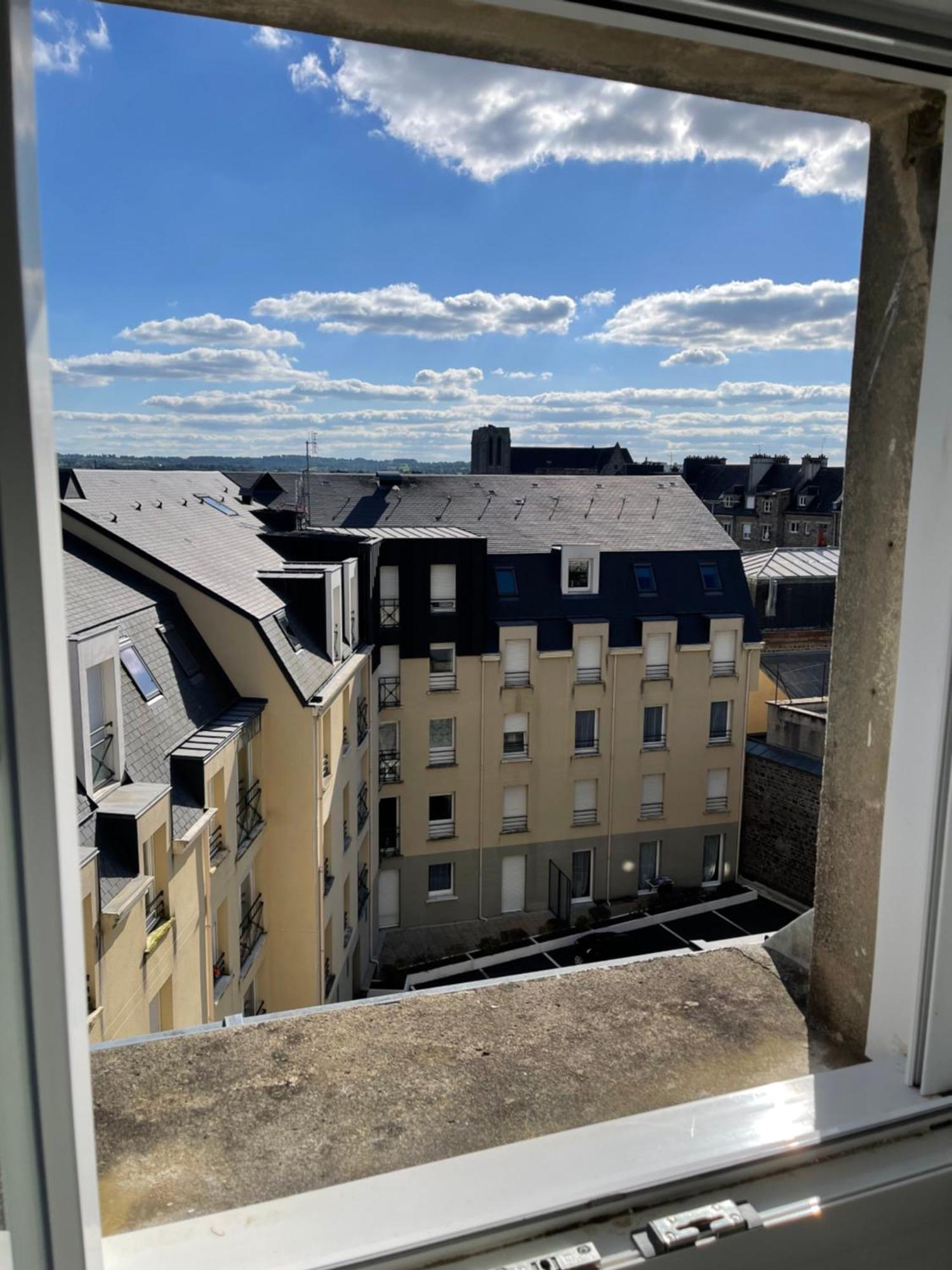 Appartement Renove Tout Equipe, Centre Ville, Proche De La Gare Et Commerce Flers  Exteriör bild