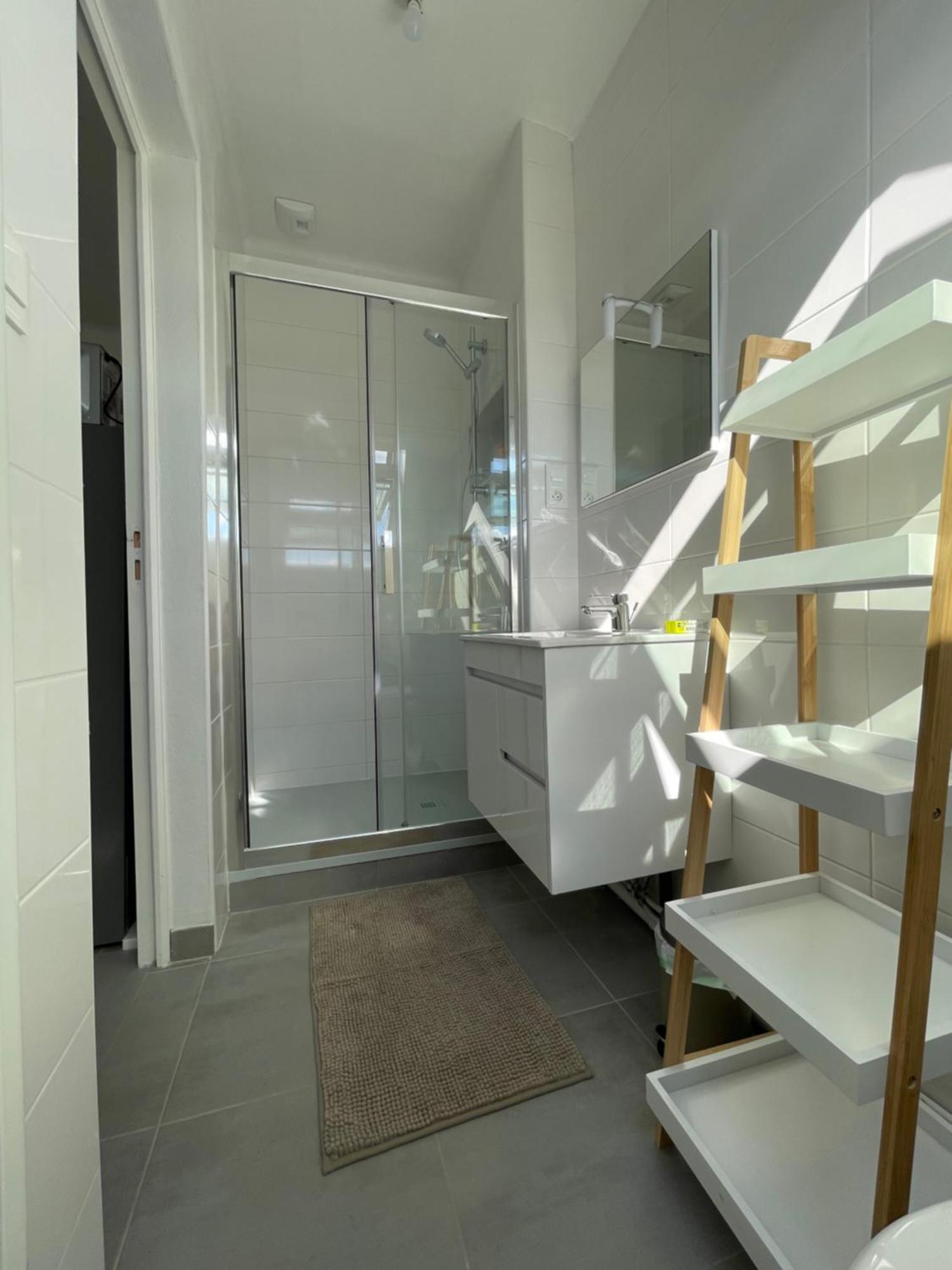 Appartement Renove Tout Equipe, Centre Ville, Proche De La Gare Et Commerce Flers  Exteriör bild