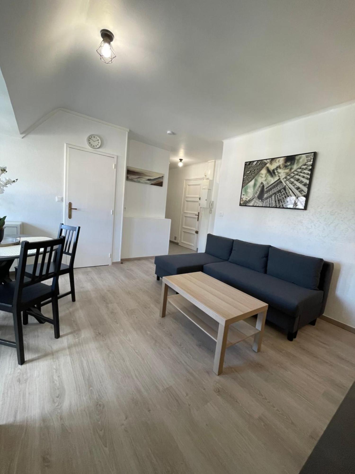 Appartement Renove Tout Equipe, Centre Ville, Proche De La Gare Et Commerce Flers  Exteriör bild