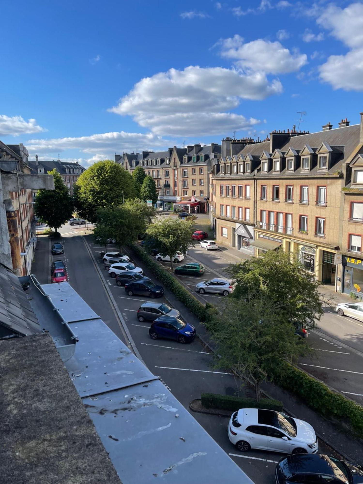 Appartement Renove Tout Equipe, Centre Ville, Proche De La Gare Et Commerce Flers  Exteriör bild